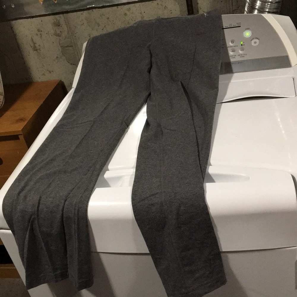 Athletic pants
